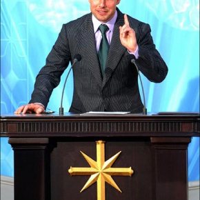 Helen Asks: ‘How accurate is the media’s portrayal of Scientology?’